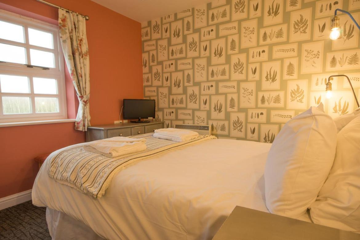 Eyam Cottage - Darwin Lake Holiday Village マトロック エクステリア 写真